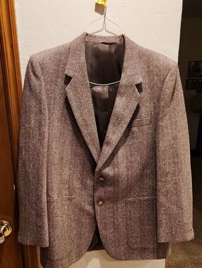 Men's Brown Herringbone Sport Coat - Tailored Two-Button Blazer